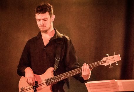 Bassist Jelmer de Haan Westone Thunder-1 Credit: Mike Große